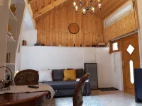 1 Bedroom Private vacation home in Vaskeresztes - 民宿