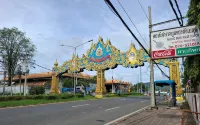 Padangbesa Border Private room & Hostel - Homestays