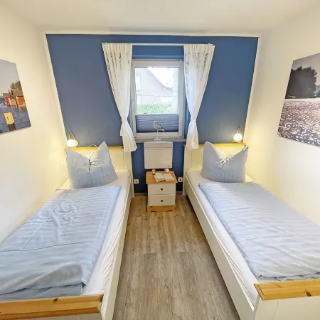 Cozy Vacation Home for Families w. Dog, Fenced, Fireplace, 200m to Lake Plau