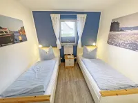 Cozy Vacation Home for Families w. Dog, Fenced, Fireplace, 200m to Lake Plau - 2つ星