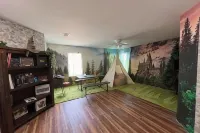 Magical Castle Near Theme Parks - Boutique