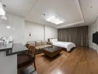 Plea de Blanc Hotel & Residence Hotels near Jangsan Station