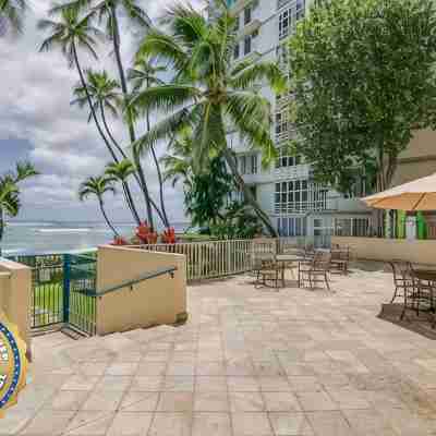 Gorgeous Diamond Head Penthouse Studio Stunning views, Private Balcony. Others