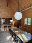 Heated Pool, Hot Tub, Fenced for Dogs, Views, Walk to Cafe, EV Charger - Alphydda