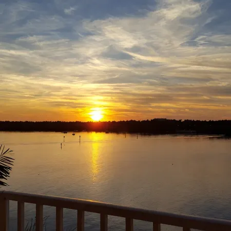 Waterfront Condo Family Getaway