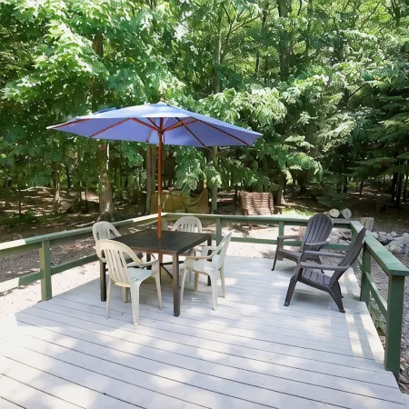 Cozy, Quiet Old Forge Getaway, just Minutes from The Fulton Chain Lakes