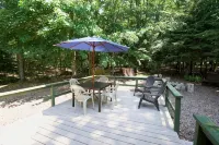 Cozy, Quiet Old Forge Getaway, just Minutes from The Fulton Chain Lakes