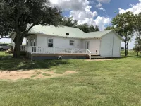 SunShiner Farm - Shiner, TX - Wifi