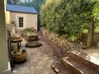 Stirling Cottage
