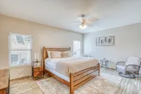Spacious Northeast El Paso Home Near Franklin Mountains, Fort Bliss & Meta Site. - balcón