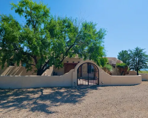 Private Estate for Family Reunion, Weddings, Business Retreat, and Vacations Hotels in Hidalgo County