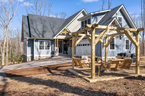 4k SqFt, Massive Deck , Games, Spa, Sauna, Firepit - 4 stjerner