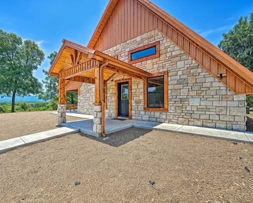 Luxury Getaway | Mountain/River Views, BBQ/Fishing Hotels in Pushmataha County