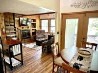 Cozy Cabin in Black Bear-Central Heating-Family & Pet Friendly-Resort Pool - Chalets