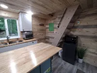 Birch Cabin @ Creekside Campground โรงแรมในวิลโลว์