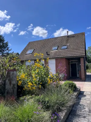Cozy detached holiday home with large enclosed garden