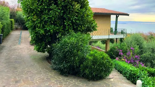 GARDA LANDSCAPE - Apartment in Villa with Garden and Private Pool