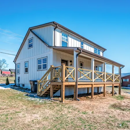 Charming 2-bedroom + Loft  cottage in Maryville Tennessee
