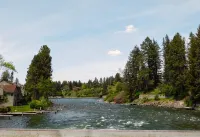 Cozy Bigfork Condo