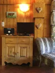 In chalet, warm T4 with character, panoramic view terrace - chambre d’hôtes