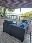 Lakeside, Boat Dock and Hot Tub with This Small Quaint Cottage. - 2つ星