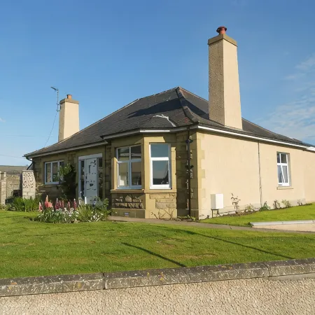 Licence No: MO-00672-F Stb Large Property & Garden, Sleeps 8. Free WiFi