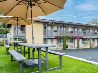 Aura Inn Monterey Отели рядом с достопримечательностью «Район «Консервный ряд»»