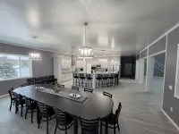 Woman Lake Beach House - Family Reunion - Private 100' Wide Beach