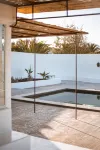 An architectural oasis with large swimming pool, along a breath-taking scenery. - ヴィラ