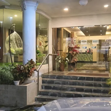 Grandeur Hotel and Spa