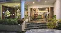 Grandeur Hotel and Spa