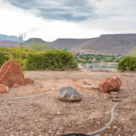 View, Pets OK, Pool, Hot Tub, Pickleball, Tennis, Basketball, Hike/Bike Trails