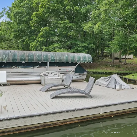 Beautiful Updated Lake House w/ private deep water dock