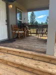 Cozy Home on Cattle Ranch, Close Drive to Crater Lake National Park Entrance.