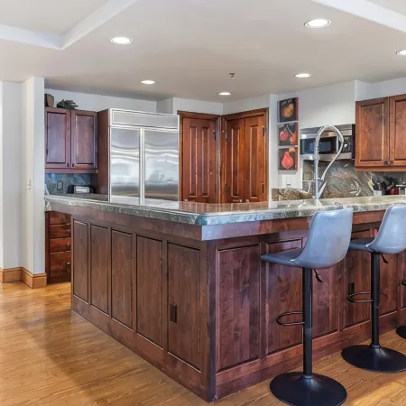 3 Bd, 4 Ba CONDO IN THE HEART OF BEAVER CREEK VLG