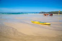 SPINDRIFT, Padstow, peaceful, views, parking - 10min walk to harbour - Kitchens
