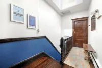 Updated 3Br /1B Victorian Hous Close to NYC• Parking Avail• Pets Welcome - 3-Star