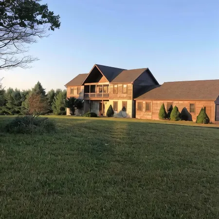 Country home, Beautiful country home with horses Отели в г. Лорел Форк