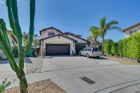 Cozy and quiet 6-bedroom retreat close to outlet mall shopping and more!