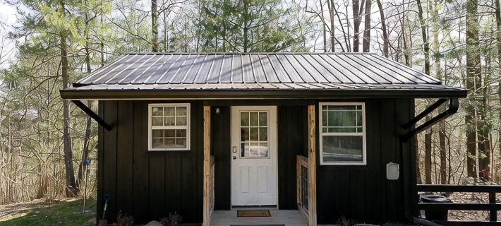 "Stars Hollow" Cozy Mini Cabin Stay - RRG Hotels in Wolfe County