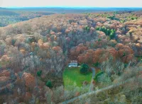Gorgeous Mountain Views Retreat: Family & Nature - 4-Star