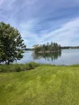 Oceanfront Cape with Dock on Bass Harbor - 3-Sterne