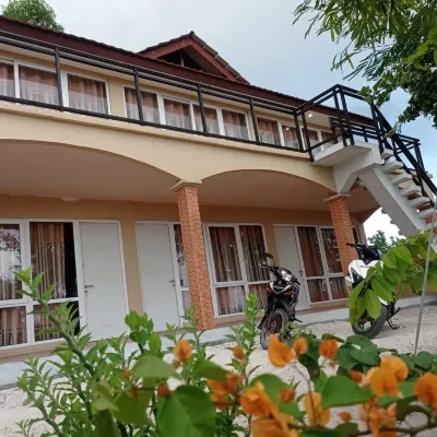 Grand Lagoon Ocean View Hotel dekat Pulau Sepa Besar