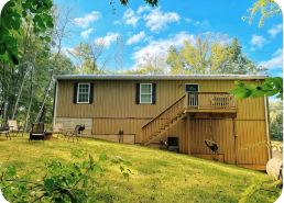 Working Horse Farm Retreat! Convenient to Wedding Venue!