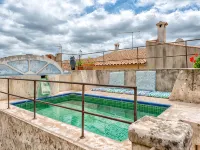 HOUSE WITH CHARM AND PARKING IN THE CENTER OF ARTÁ, SMALL POOL AND SOLARIUM 아르타 호텔