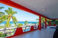 Unbeatable Oceanfront/Beachfront Location 2 Bedrooms Villa Snorkeling Paradise