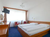 Hotel Ilf Hotels near Prague 12