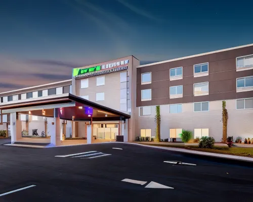 Holiday Inn Express & Suites NICEVILLE - EGLIN AREA by IHG Hotels in Niceville