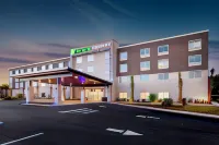 Holiday Inn Express & Suites NICEVILLE - EGLIN AREA by IHG - Gym