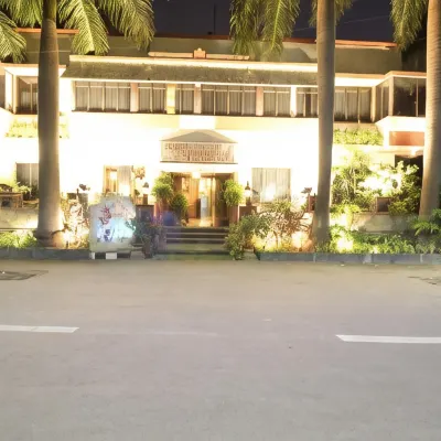 Hotel Shivam Hotels near Pune Railway Station